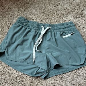 Vuori Women's Drawstring Athletic Shorts in Teal Green